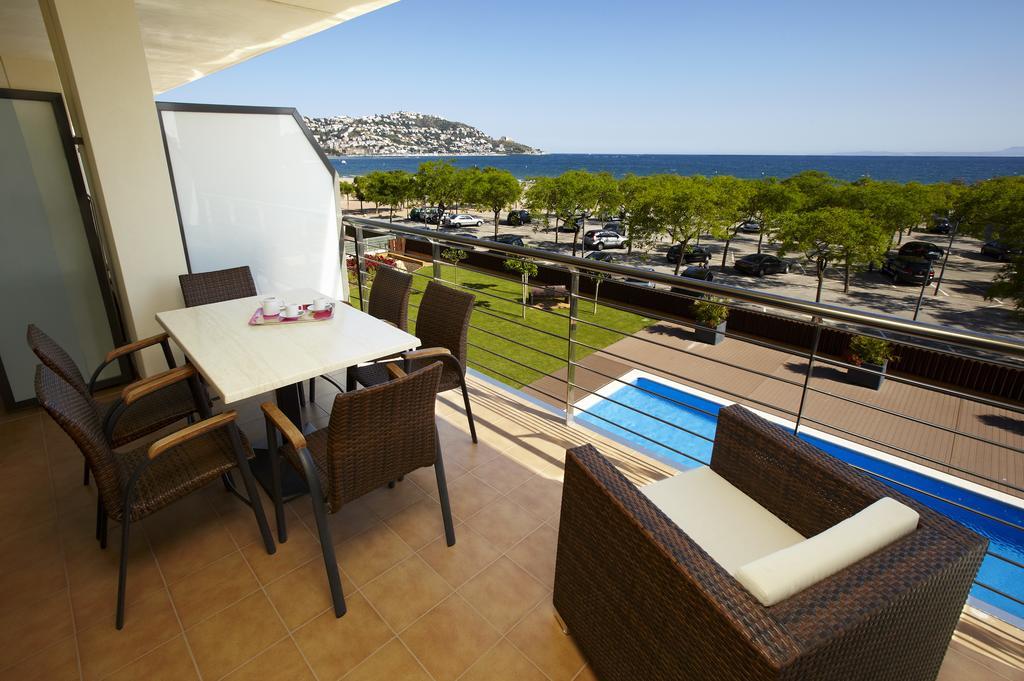 Apartaments Terraza - Salata Mar Roses Eksteriør billede